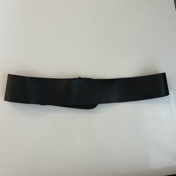 Free People Jericho Hip Leather Belt Black Size S/M main image 9